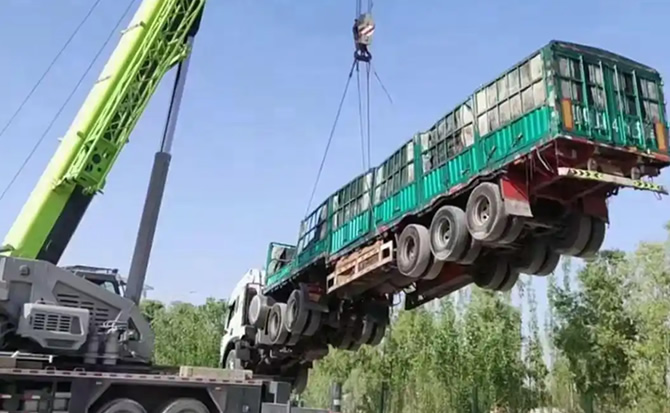 卧龙区道路脱困救援案例